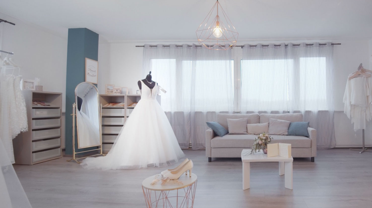 Boutique For Ever Photo Showroom 7